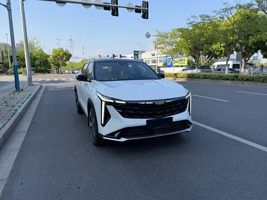 Geely Atlas 2023 Boyue Boyue COOL 1.5TD Zhizun Edition 2023 — фото 1, купить с доставкой в Москву