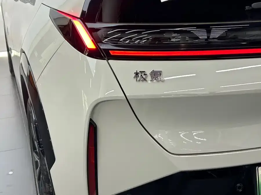 Zeekr X Zeekr X 2025 four-seat rear-wheel drive cube version 2024 — миниатюра 4