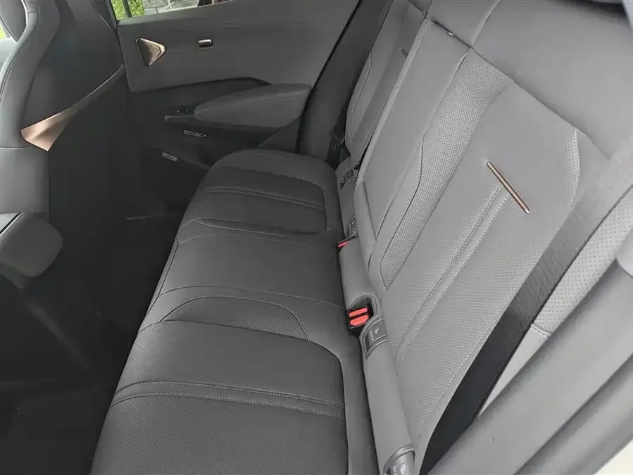 Zeekr X Zeekr X 2025 five-seat rear-wheel drive version 2025 — миниатюра 5