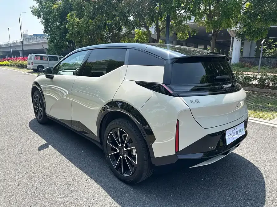 Zeekr X Zeekr X 2025 four-seat rear-wheel drive cube version 2024 — миниатюра 4