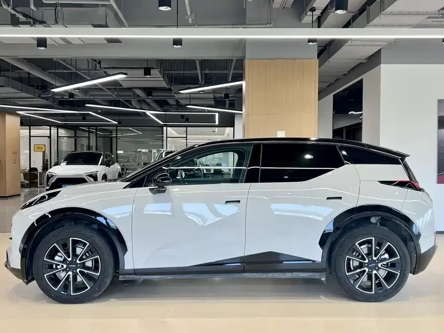 Zeekr X Zeekr X 2025 four-seat rear-wheel drive cube version 2024 — миниатюра 3