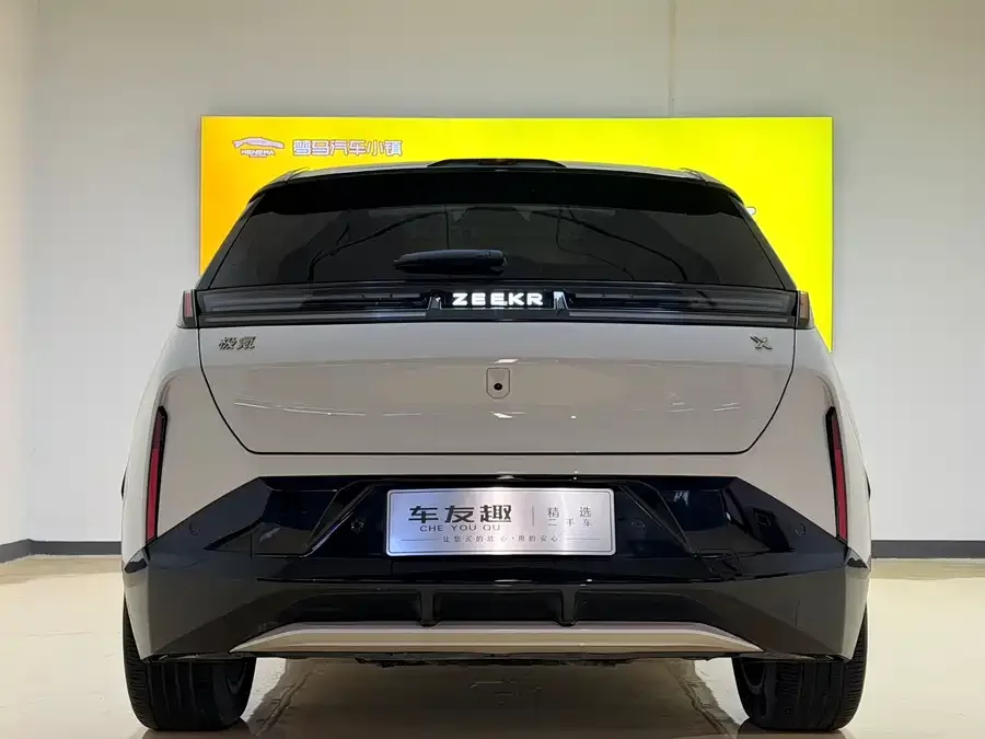 Zeekr X Zeekr X 2025 four-seat rear-wheel drive cube version 2024 — миниатюра 5