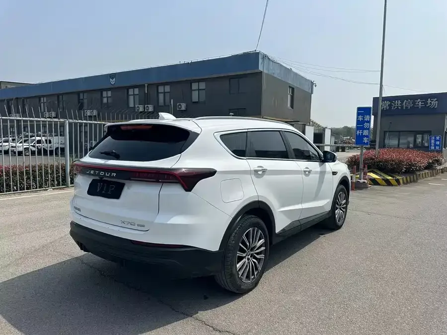 Jetour X70 C-DM JETOUR X70 C-DM 2024 Yuanhang Edition PRO 5 Seaters 2024 — миниатюра 4