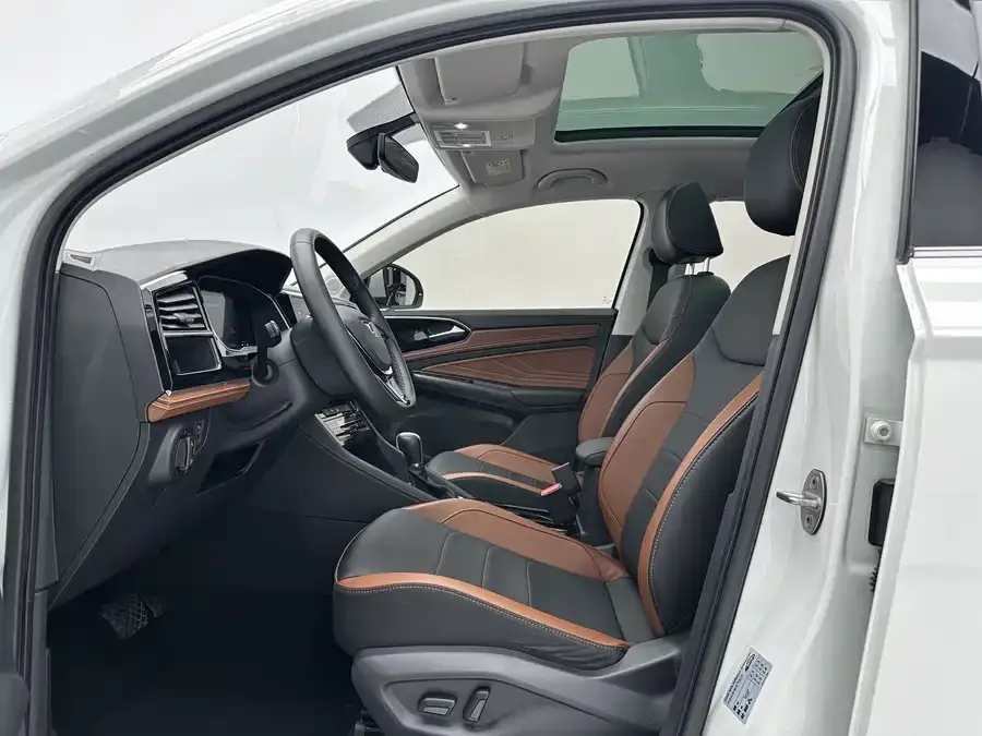Jetta VS7 Jetta VS7 2022 280TSI Automatic Honor Edition 2023 — миниатюра 2