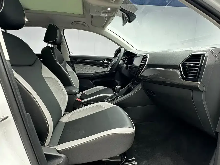 Jetta VS7 Jetta VS7 2023 280TSI Automatic High Gloss Glory Edition 2023 — миниатюра 5