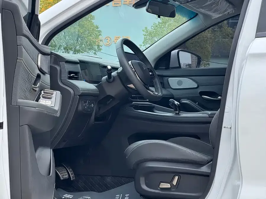 Jetour X90 C-DM Jetour X90 C-DM 2025 Elite Edition 7-seater 2025 — миниатюра 4