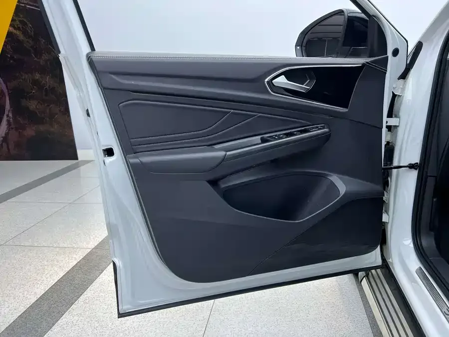 Jetta VS7 Jetta VS7 2021 Panda Edition 1.4T Automatic Enjoy Edition 2022 — миниатюра 2