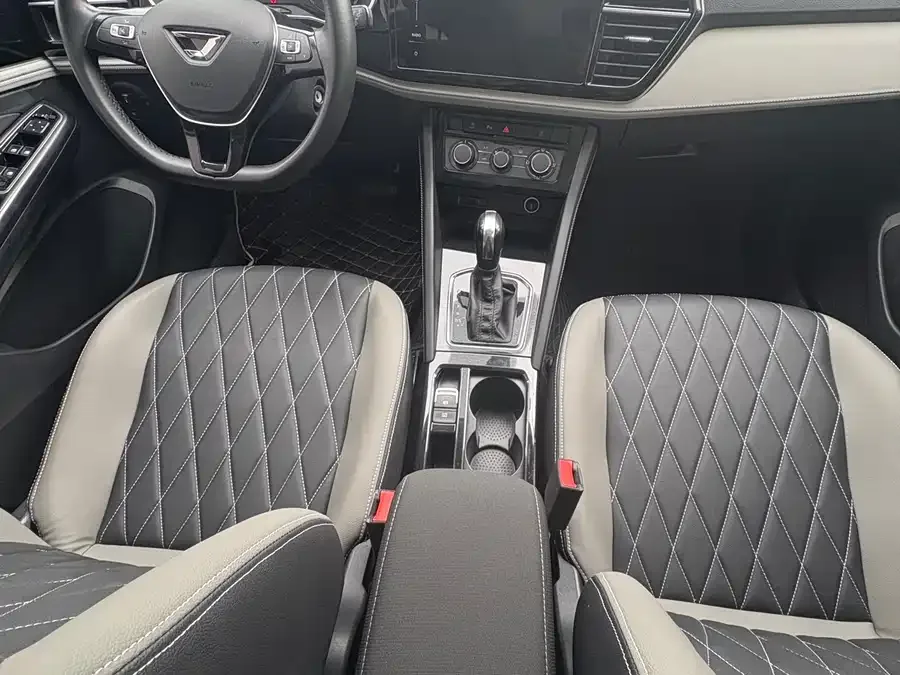 Jetta VS7 Jetta VS7 2023 280TSI automatic aggressive version 2023 — миниатюра 4