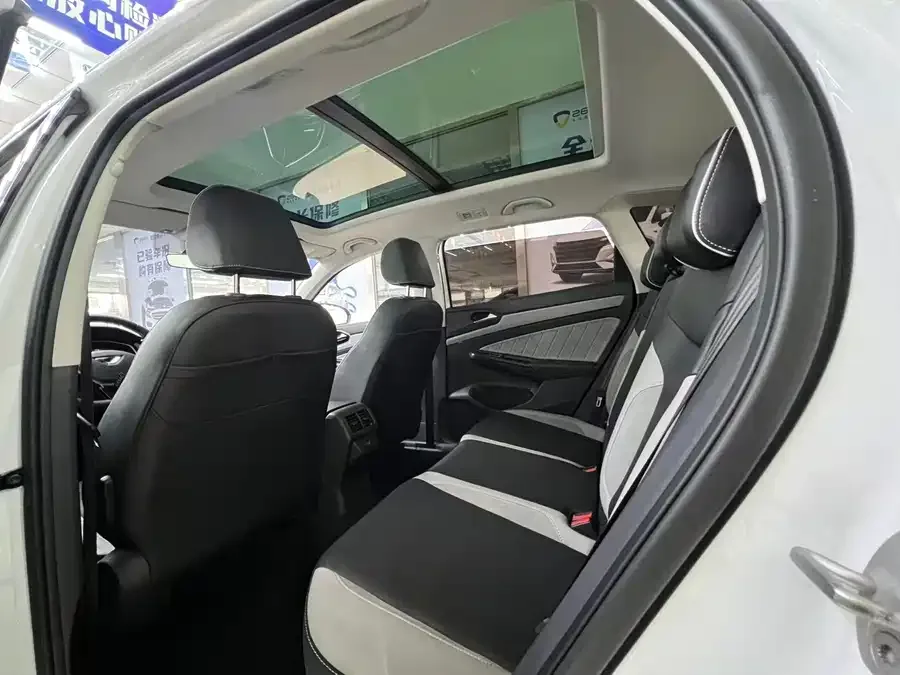 Jetta VS7 Jetta VS7 2023 280TSI Automatic High Gloss Glory Edition 2023 — миниатюра 4