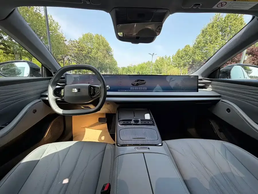 Geely Galaxy E8 Galaxy E8 2025 575km Exploration Smart Driving Edition 2025 — миниатюра 4