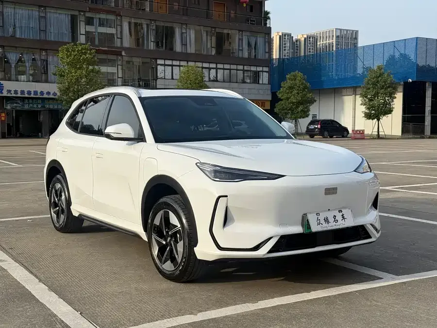 Geely Galaxy E5 Galaxy E5 2026 530km Explorer Edition 2026 — миниатюра 3