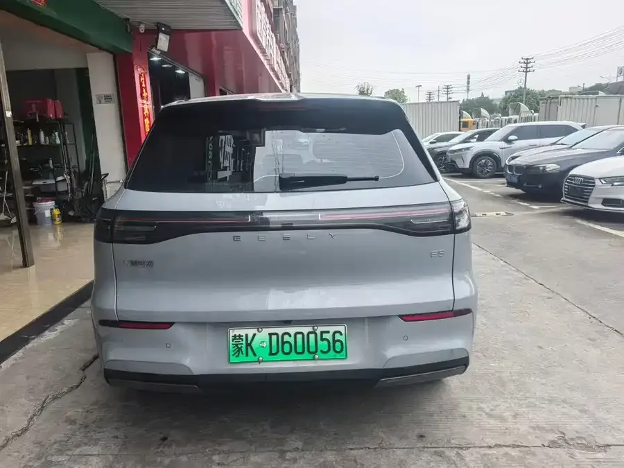 Geely Galaxy E5 Galaxy E5 2026 530km Explorer Edition 2025 — миниатюра 5