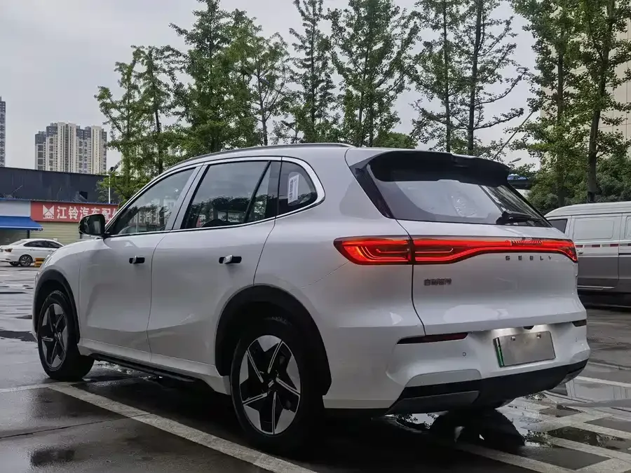 Geely Galaxy E5 Galaxy E5 2024 530km Exploration+ Edition 2025 — миниатюра 3