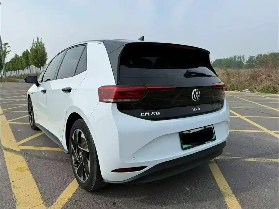Volkswagen ID.3 Volkswagen ID.3 2025 facelift Smart version Pure Intelligent version 2025 — миниатюра 3