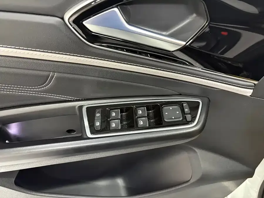 Jetta VS5 Jetta VS5 2025 280TSI Automatic Good Luck Plus Edition 2025 — миниатюра 4