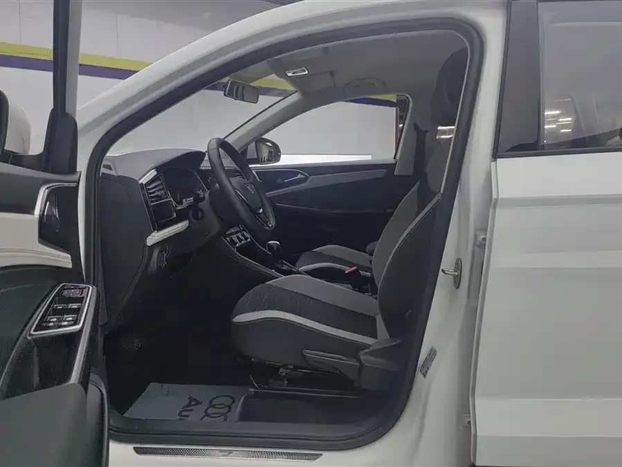 Jetta VS5 Jetta VS5 2023 280TSI Automatic Progressive Edition 2024 — миниатюра 3