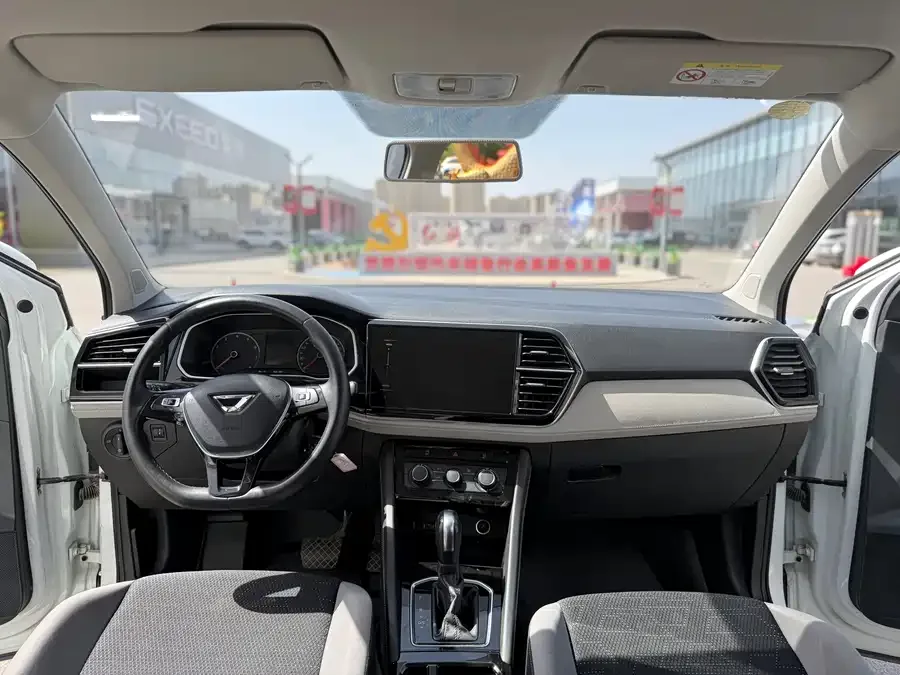 Jetta VS5 Jetta VS5 2023 280TSI Automatic Progressive Edition 2024 — миниатюра 2
