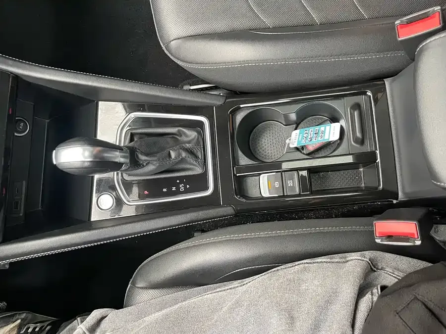 Jetta VS5 Jetta VS5 2023 280TSI Automatic High-gloss Enjoyment Edition 2024 — миниатюра 3