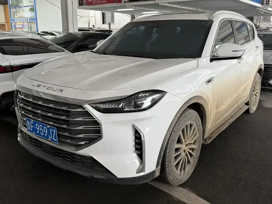 Jetour X70 PLUS JETOUR X70 PLUS 2023 1.5T DCT Ziqiang PRO 5-seater 2024 — фото 1, купить с доставкой в Москву