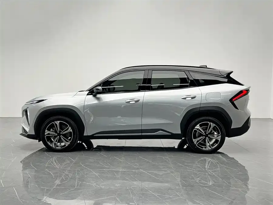 Geely Galaxy L7 Galaxy L7 2025 EM-i 115km Exploration+ Edition 2025 — миниатюра 3