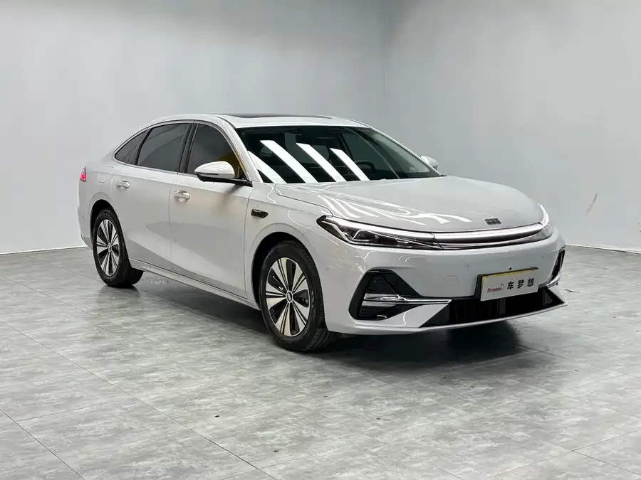 Geely Galaxy A7 Galaxy A7 2025 EM-i 150km Explorer+ Edition 2026 — миниатюра 3