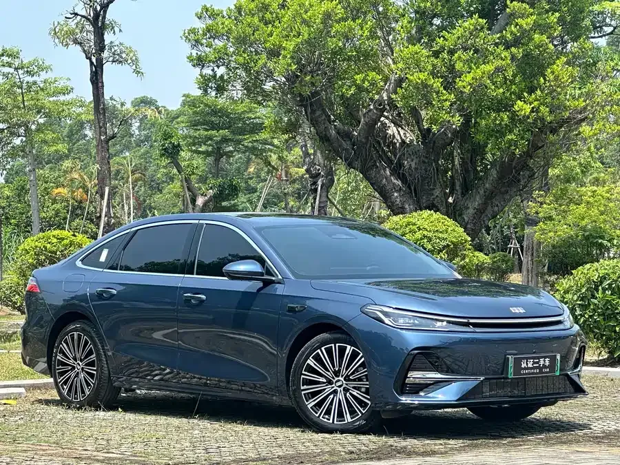 Geely Galaxy A7 Galaxy A7 2025 EM-i 150km Starship Edition 2025 — миниатюра 3