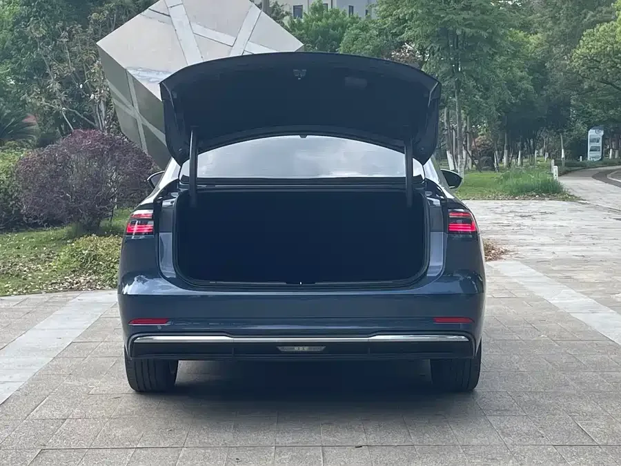 Geely Galaxy A7 Galaxy A7 2025 EM-i 150km Starship Edition 2025 — миниатюра 4