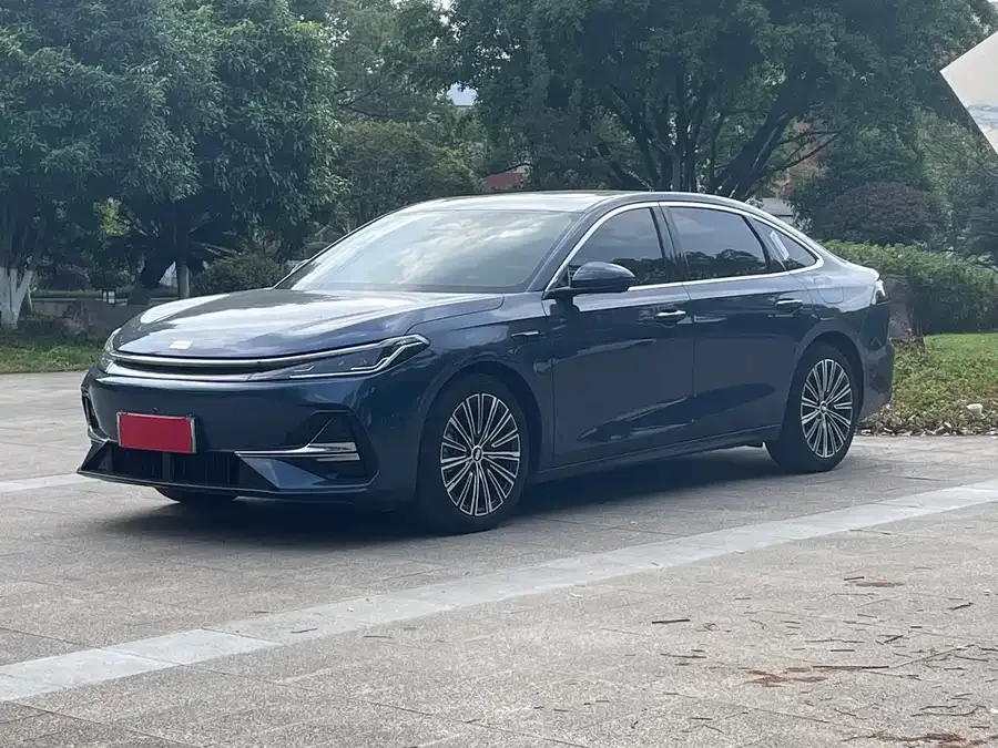 Geely Galaxy A7 Galaxy A7 2025 EM-i 150km Starship Edition 2025 — фото 1, купить с доставкой в Москву