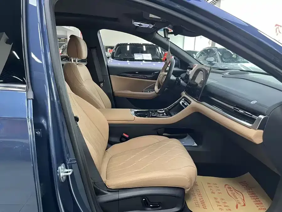 Geely Galaxy A7 Galaxy A7 2025 EM-i 150km Starship Edition 2025 — миниатюра 3