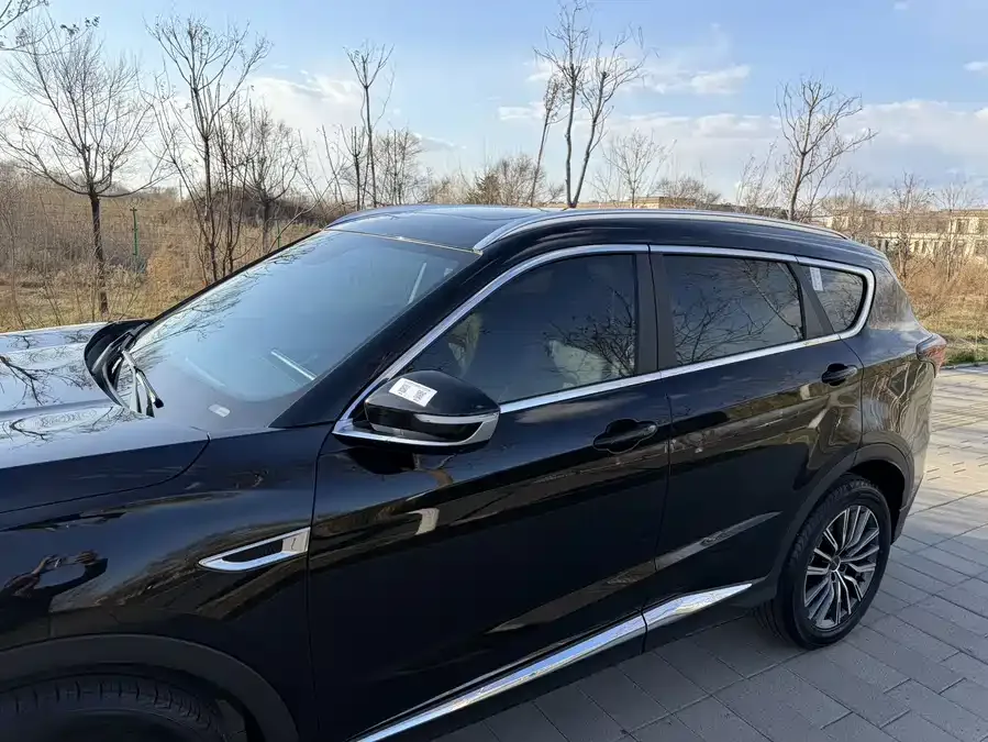 Jetour X70 PLUS JETOUR X70 PLUS 2023 1.5T DCT Brave PLUS 5-seater 2023 — миниатюра 2