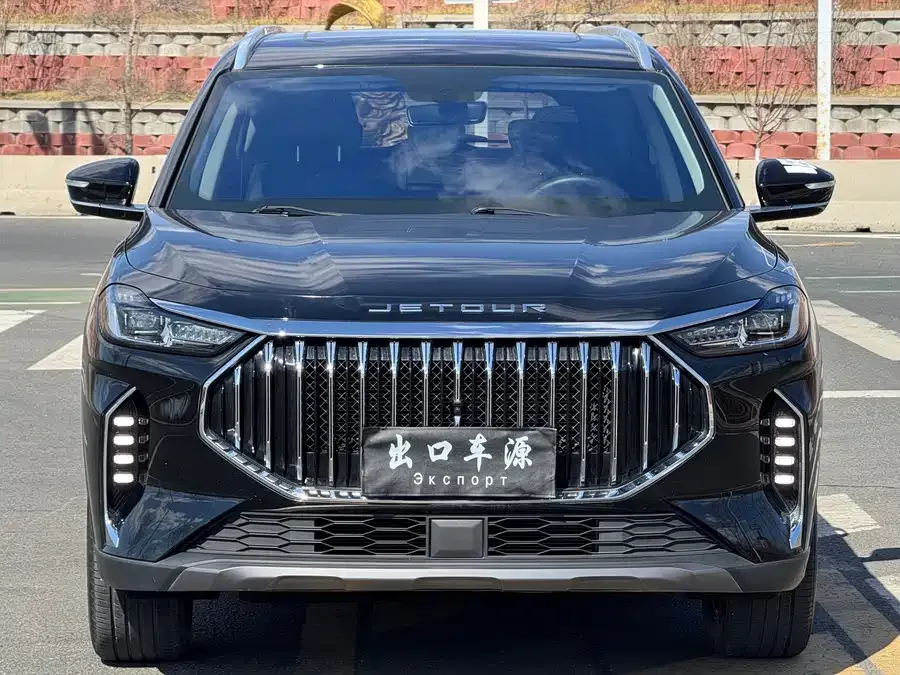 Jetour X70 PLUS JETOUR X70 PLUS 2023 1.5T DCT Brave PLUS 7-seater 2023 — миниатюра 3