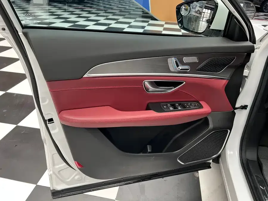 Jetour X70 PLUS JETOUR X70 PLUS 2021 facelift 1.5T DCT Mountain PRO 7-seater 2022 — миниатюра 2