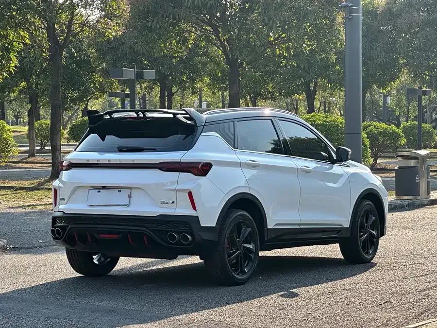 Geely Coolray SX11 Binyue 2023 Binyue COOL 1.5TD DCT Champion Edition 2024 — миниатюра 2