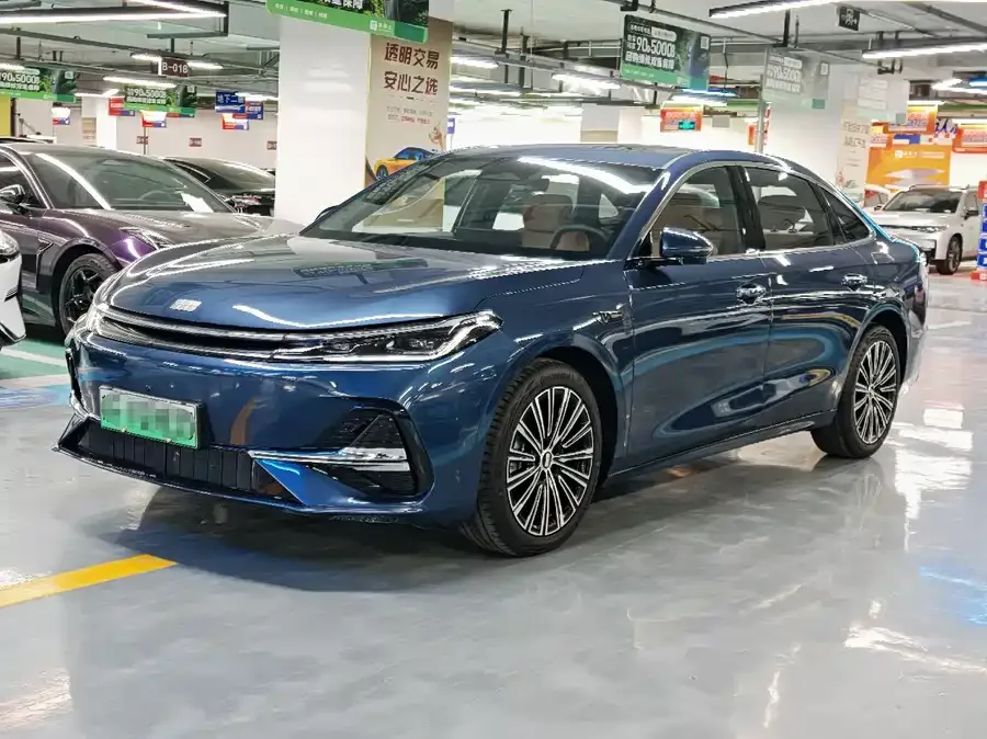 Geely Galaxy A7 Galaxy A7 2025 EM-i 150km Starship Edition 2025 — фото 1, купить с доставкой в Москву