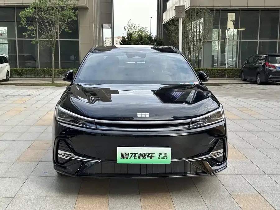 Geely Galaxy A7 Galaxy A7 2025 EM-i 150km Premium Edition 2026 — миниатюра 3