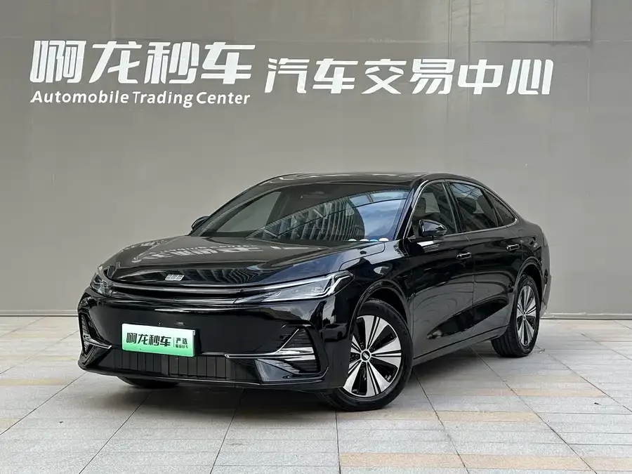 Geely Galaxy A7 Galaxy A7 2025 EM-i 150km Premium Edition 2026 — фото 1, купить с доставкой в Москву