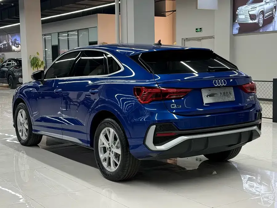 Audi Q3 Sportback 2022 35 TFSI Enterprising 2022 — миниатюра 2
