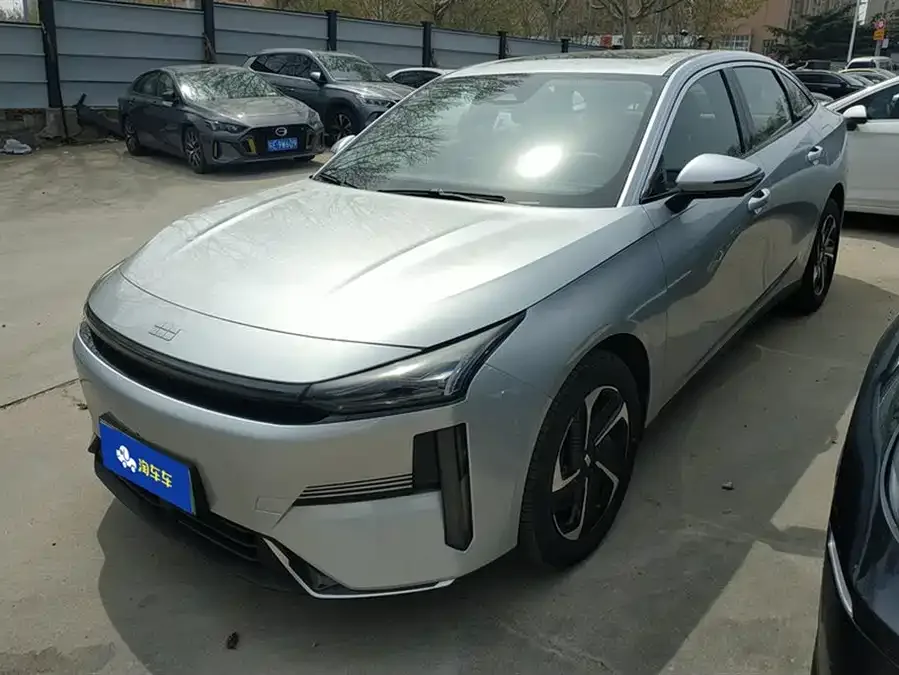 Geely Galaxy L6 Galaxy L6 2025 EM-i 140km Starship Edition 2025 — фото 1, купить с доставкой в Москву