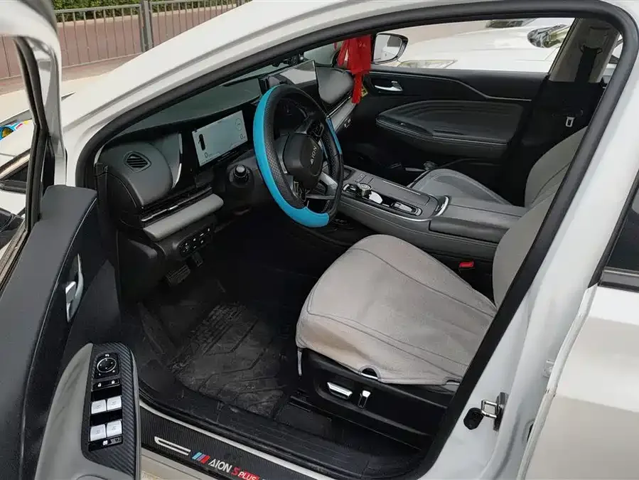 AION AION S Plus AION S Plus 2023 70 Smart Edition Ternary Lithium 2023 — миниатюра 3
