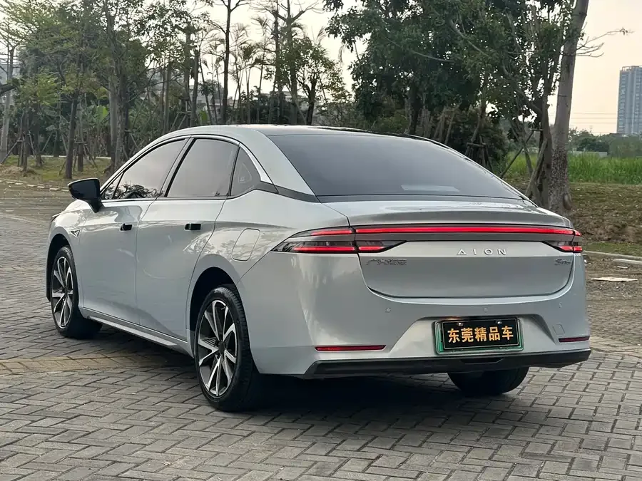 AION AION S Plus AION S Plus 2022 Model 70 Smart Edition 2023 — миниатюра 2