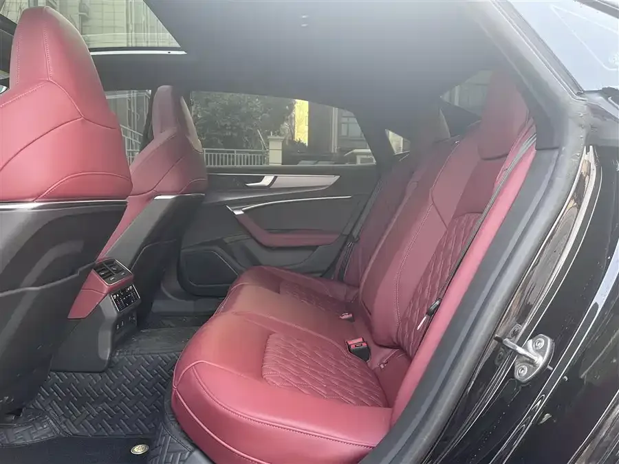 Audi A7L 2024 45 TFSI quattro Black Warrior Edition 2024 — миниатюра 2