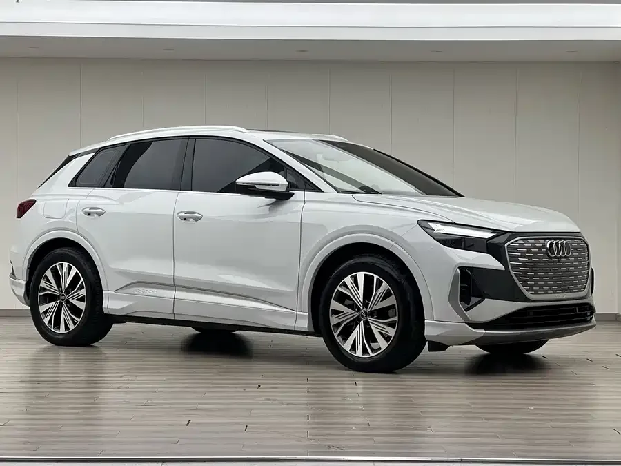 Audi Q4 e-tron 2024 40 e-tron Creative Edition 2024 — фото 1, купить с доставкой в Москву