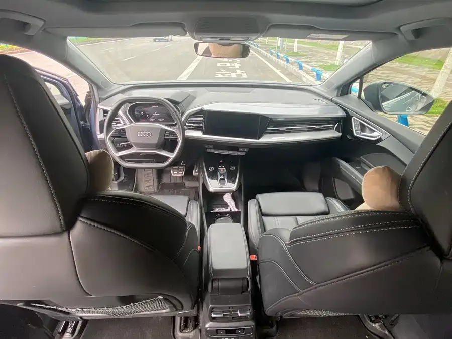 Audi Q4 e-tron 2023 40 e-tron Chuangjing Yaoye Edition 2024 — миниатюра 2