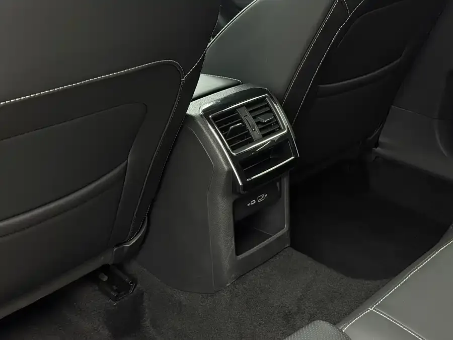Skoda SuperB Superpa 2024 TSI280 DSG Exclusive Edition 2023 — миниатюра 5