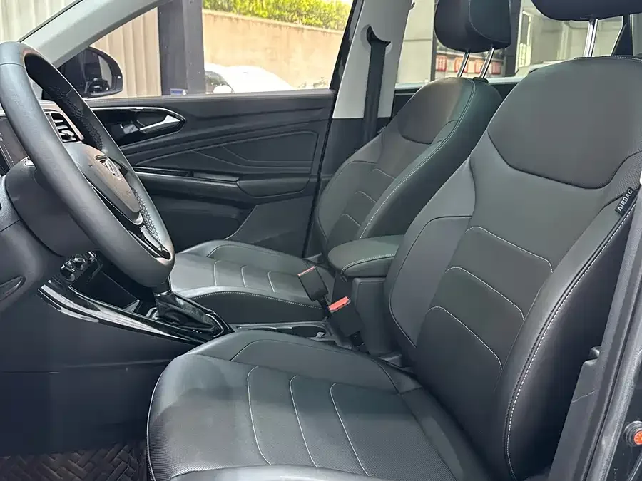 Jetta VS7 Jetta VS7 2021 Black Front Edition 1.4T Automatic Enjoy Edition 2022 — миниатюра 4