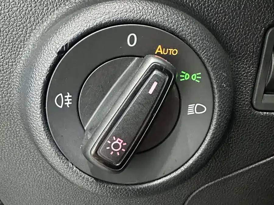 Jetta VS7 Jetta VS7 2021 Black Front Edition 1.4T Automatic Enjoy Edition 2022 — миниатюра 5