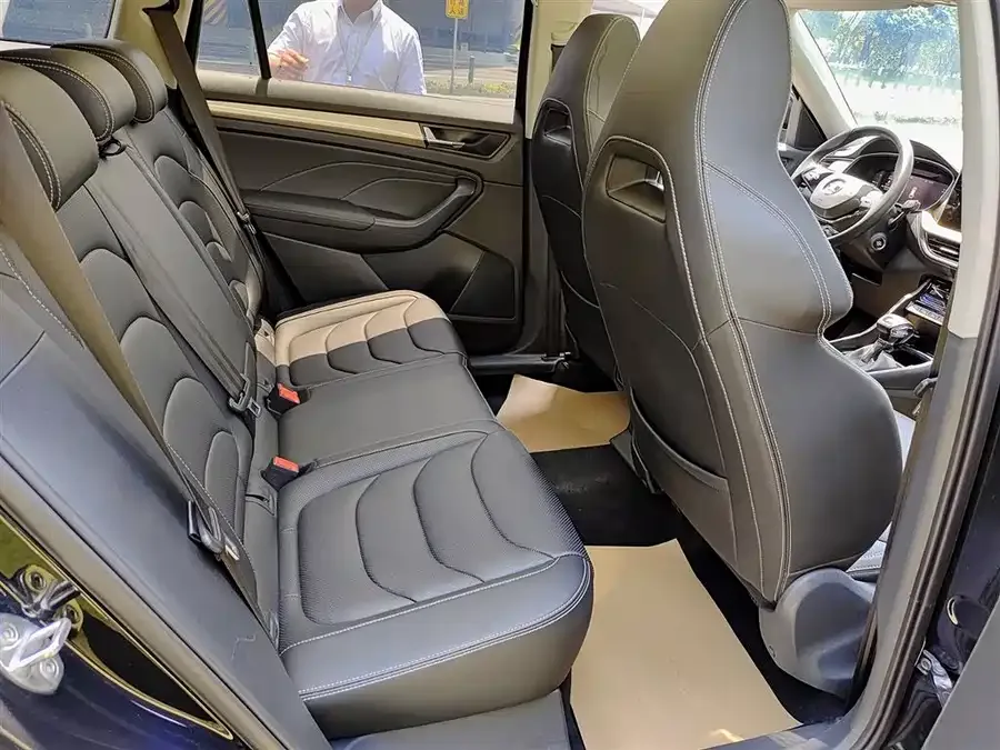 Skoda Kodiaq Kodiak 2022 TSI330 5-seat two-wheel drive exclusive version 2023 — миниатюра 5