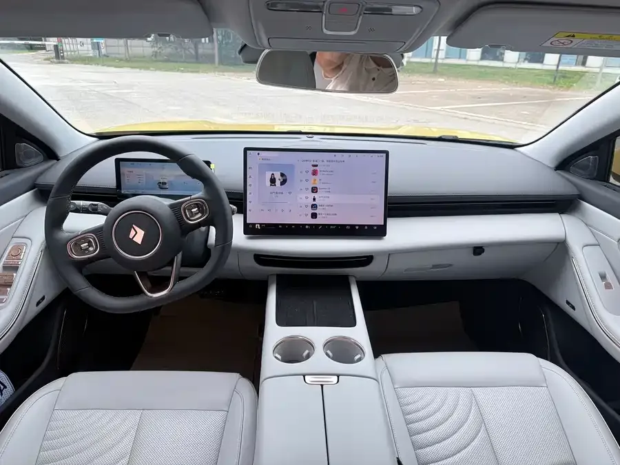 Baojun Enjoy the environment Baojun Enjoy 2025 plug-in hybrid 140km luxury version 2025 — миниатюра 2