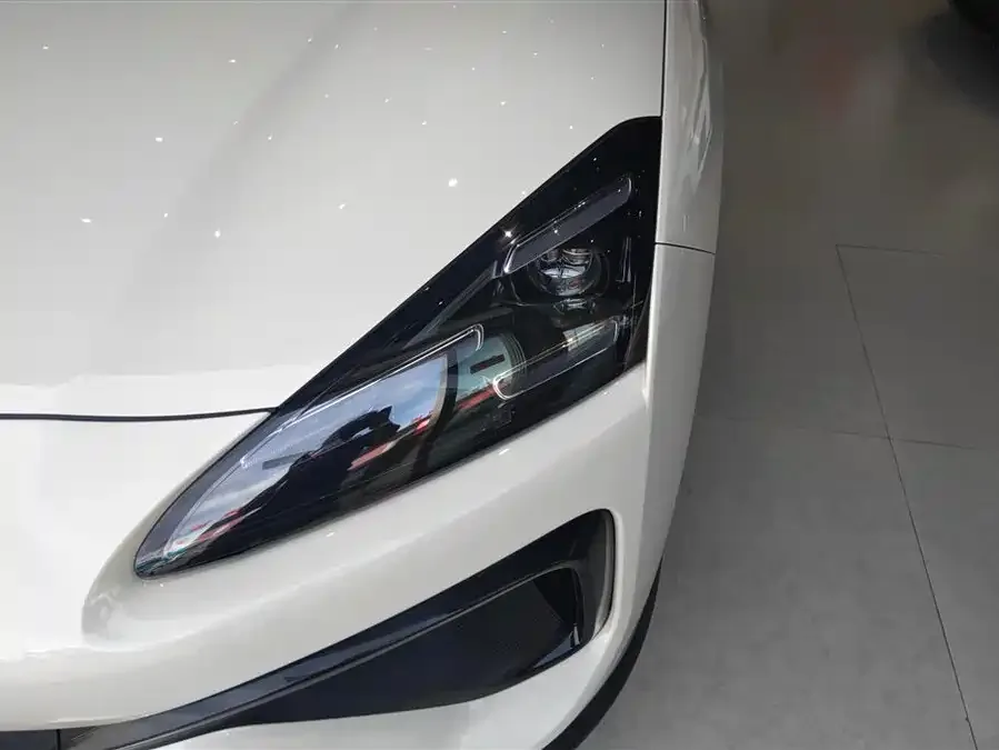 Baojun Sea of Clouds Baojun Yunhai 2024 140km plug-in hybrid version 2025 — миниатюра 2