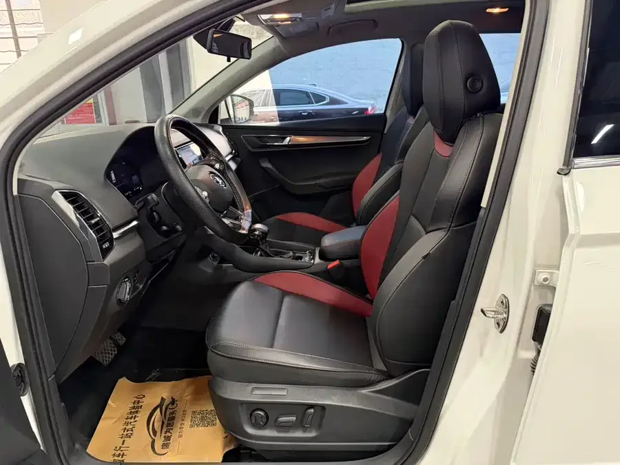 Skoda Karoq Korok 2022 TSI280 Luxury Edition 2022 — миниатюра 4